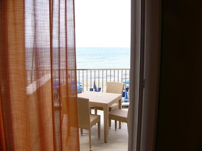 Hotel Villa Lo Scoglietto Σαν Βιντσέντσο Εξωτερικό φωτογραφία